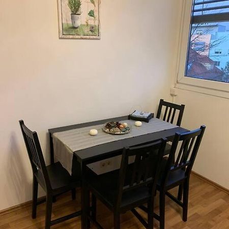 Charmante Wohnung In St. Peter. Graz Exterior photo