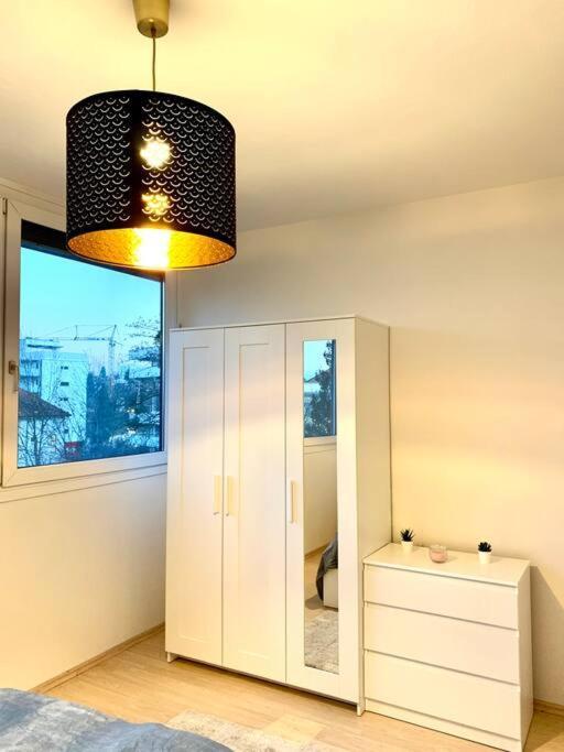 Charmante Wohnung In St. Peter. Graz Exterior photo